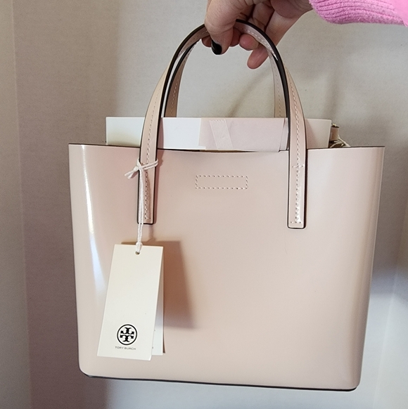 ✨️NWT✨️ Tory Burch Blake Patent Leather Small Tote, Soft Pink, 2024, $398 MSRP - Picture 4 of 9